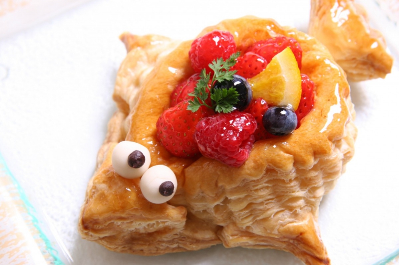 traiteur-LA CELLE-min_cake_pie_april_sabah_france_confectionery_sweet_suites_raspberry-1247548